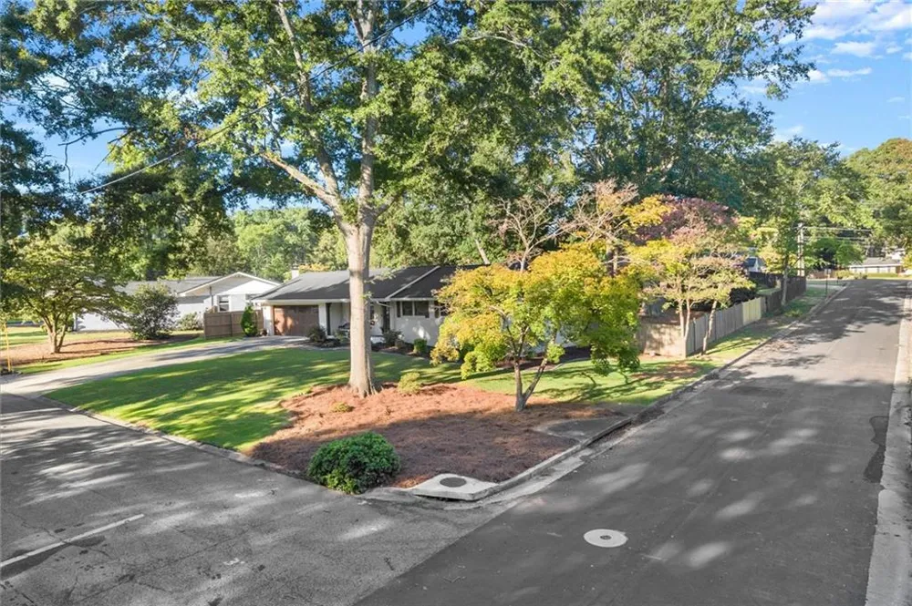 3834 Cherrydale Lane SE Smyrna, GA 30082