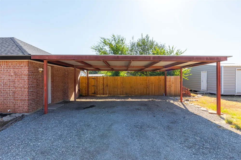 717 Groves Road Tuscola, TX 79562