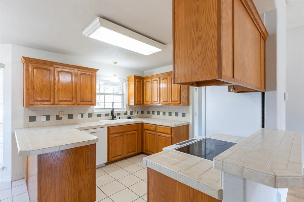 717 Groves Road Tuscola, TX 79562