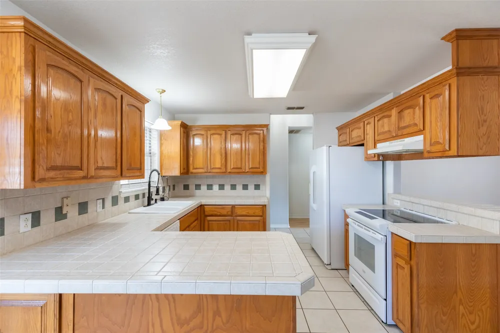 717 Groves Road Tuscola, TX 79562