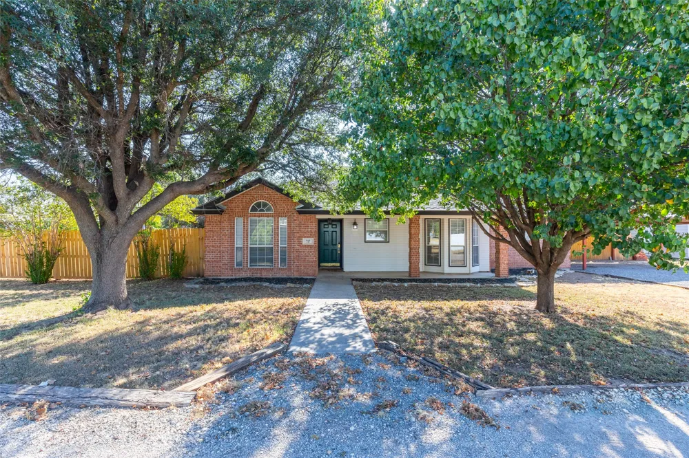 717 Groves Road Tuscola, TX 79562