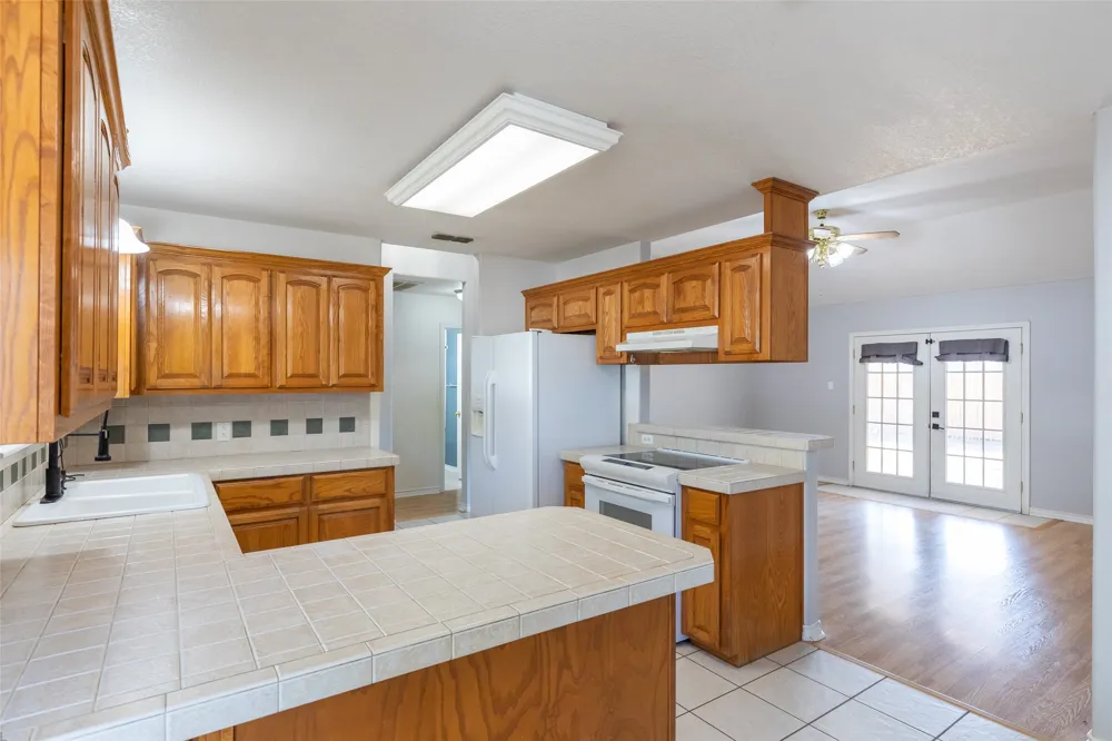 717 Groves Road Tuscola, TX 79562