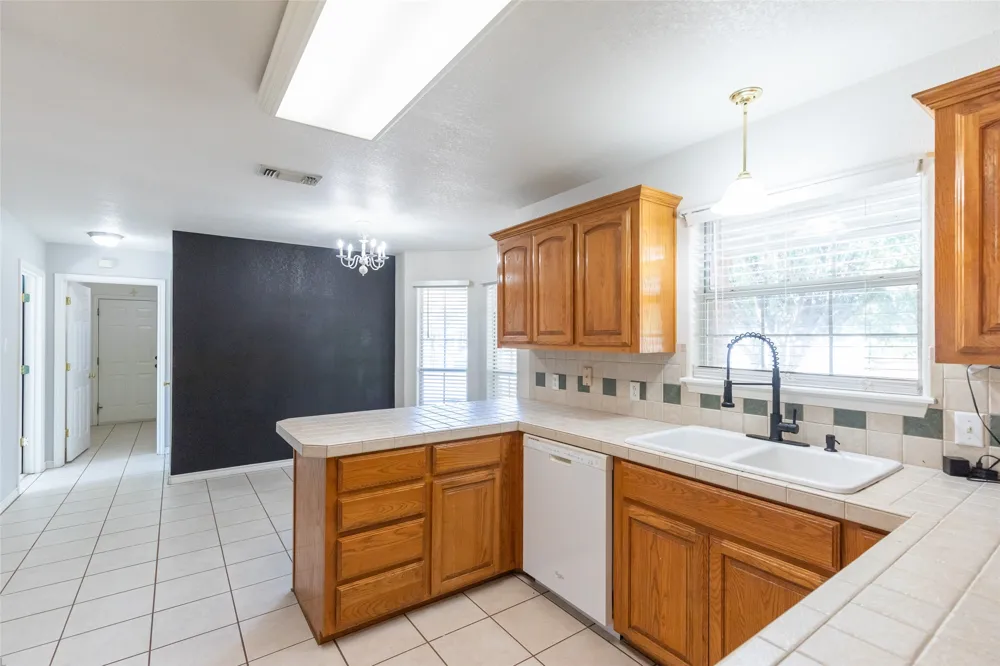 717 Groves Road Tuscola, TX 79562