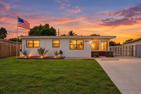 5678 Cinnamon Drive