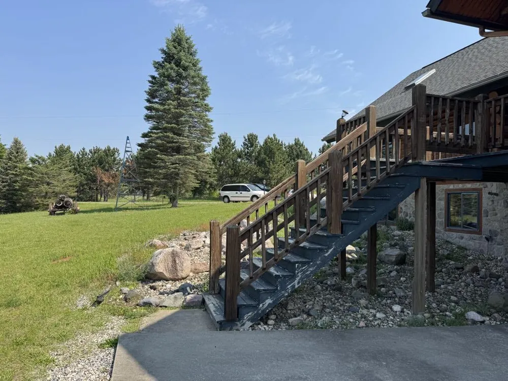 6294 100th Avenue Evart, MI 49631