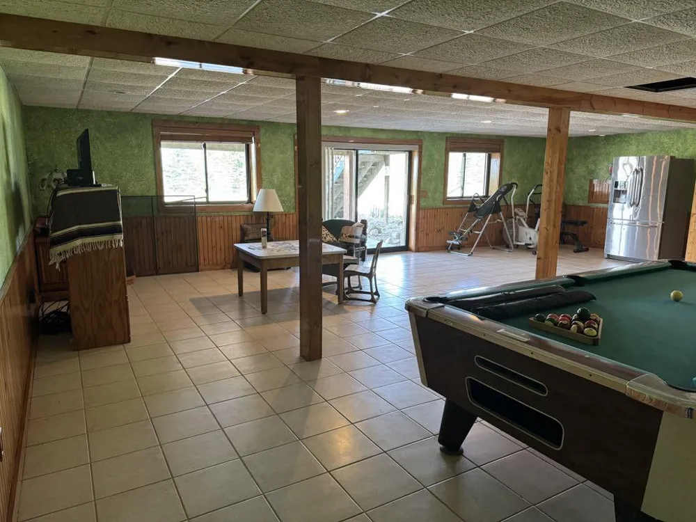 6294 100th Avenue Evart, MI 49631