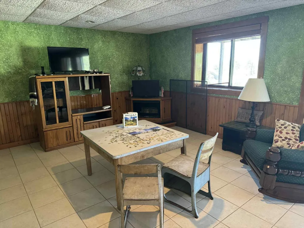6294 100th Avenue Evart, MI 49631