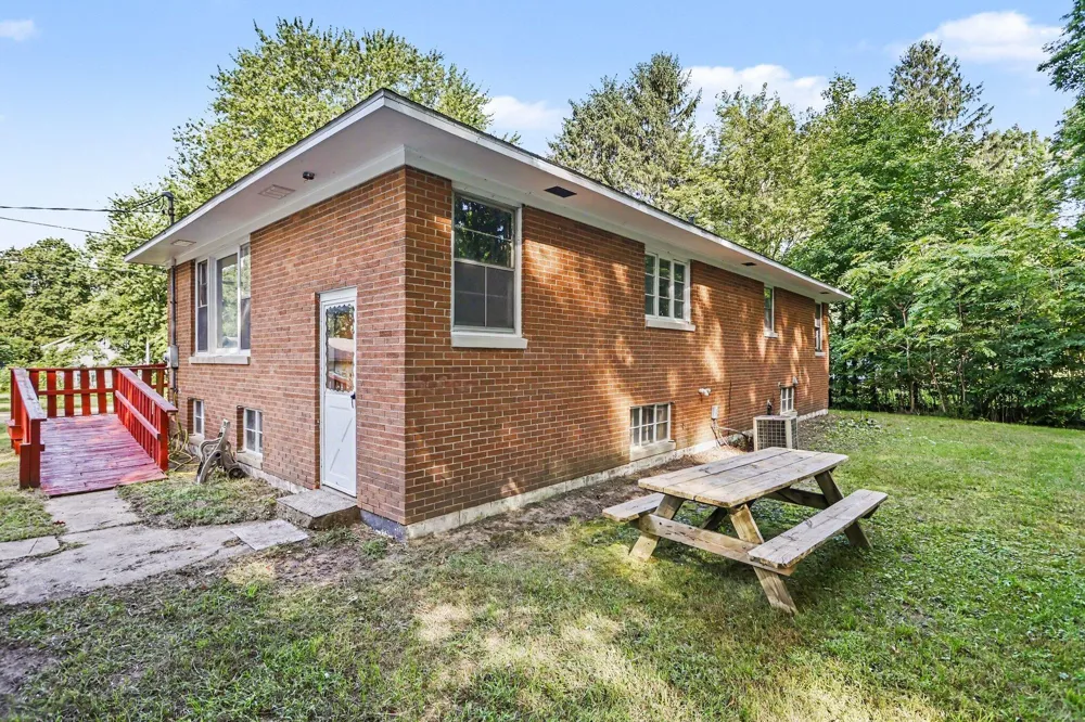 6221 Pierce Street Hagar Township, MI 49038