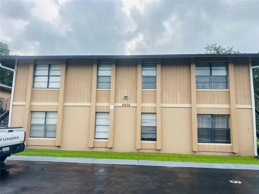 8434 CAMDEN STREET #D Tampa, FL 33614