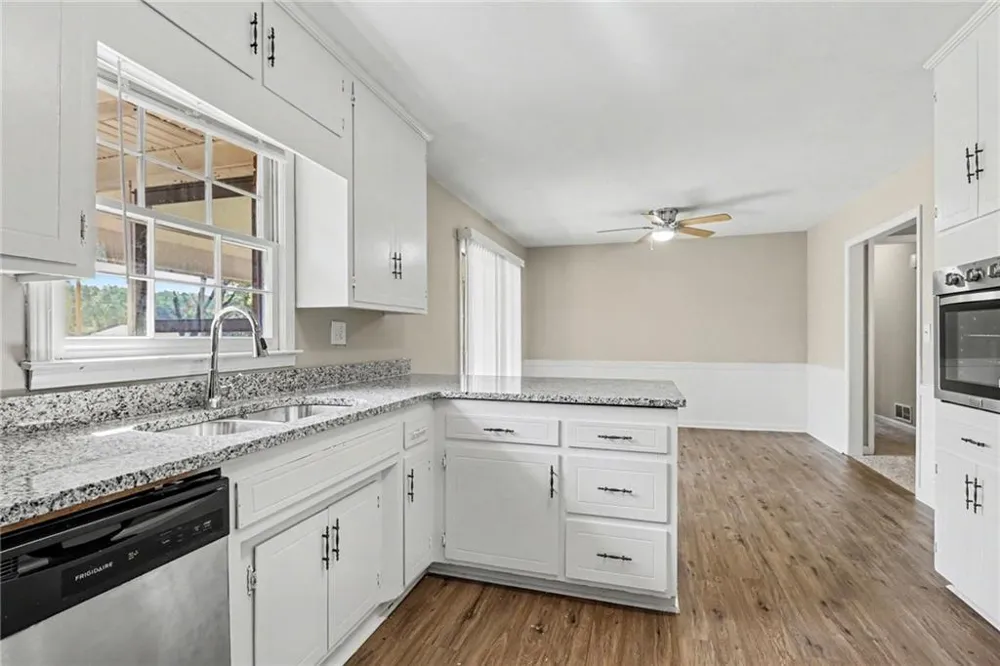 5139 Presley Drive Flowery Branch, GA 30542