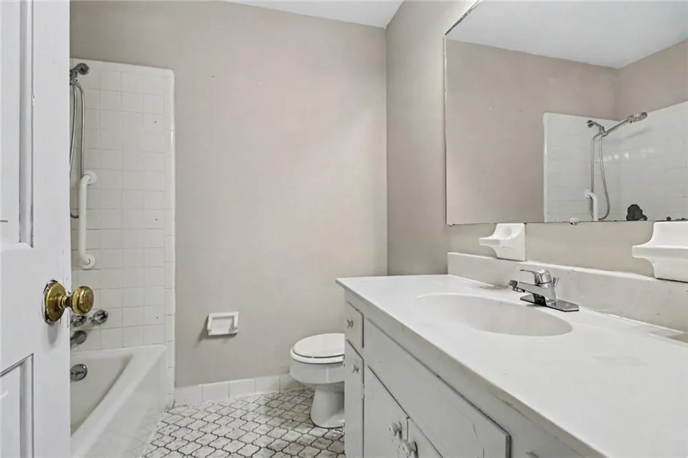 5139 Presley Drive Flowery Branch, GA 30542