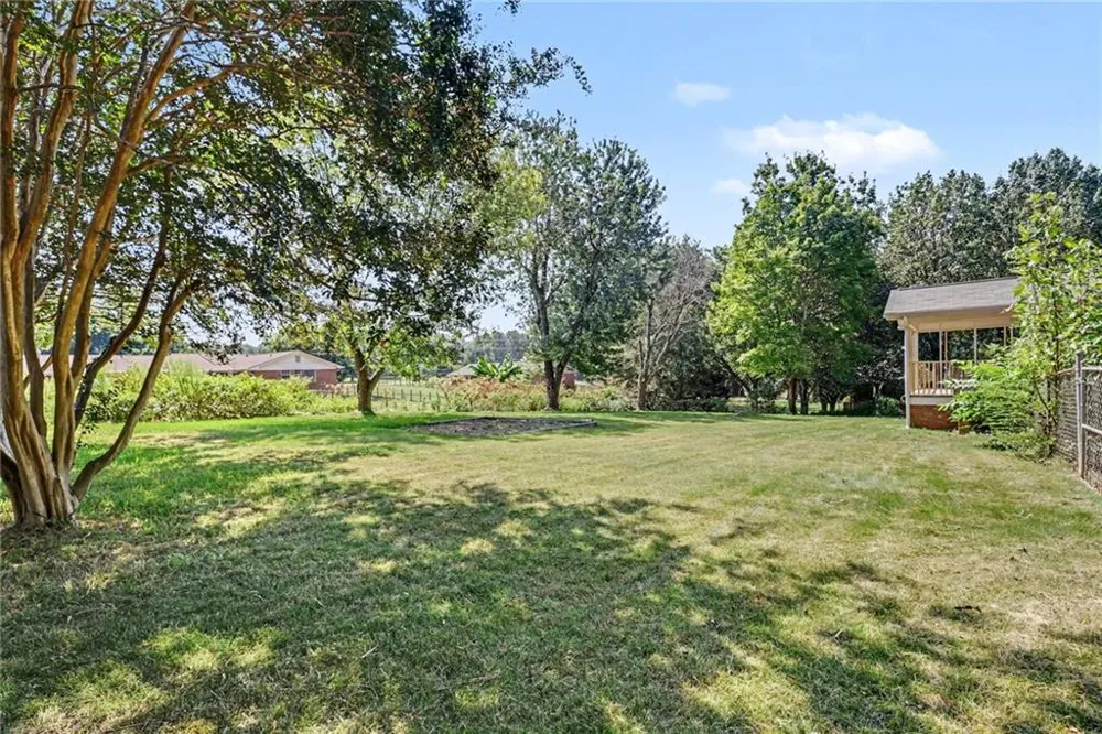 5139 Presley Drive Flowery Branch, GA 30542