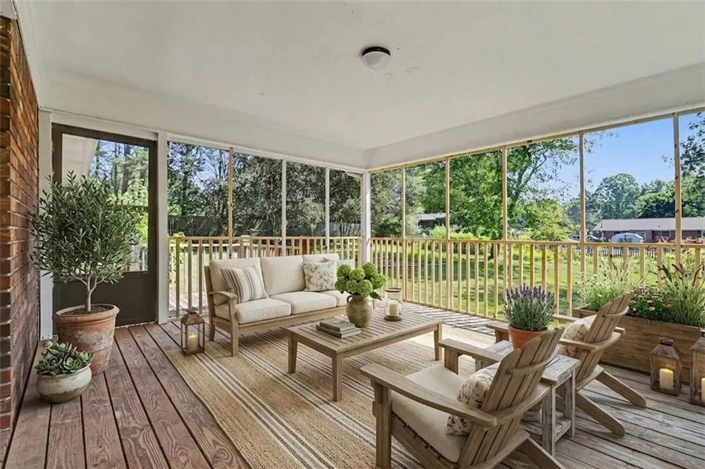 5139 Presley Drive Flowery Branch, GA 30542