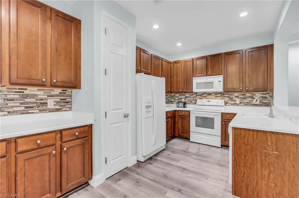 1391 Santiago Circle #902 Naples, FL 34113