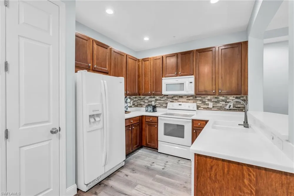 1391 Santiago Circle #902 Naples, FL 34113