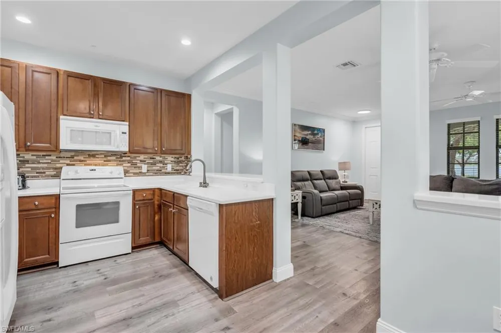 1391 Santiago Circle #902 Naples, FL 34113