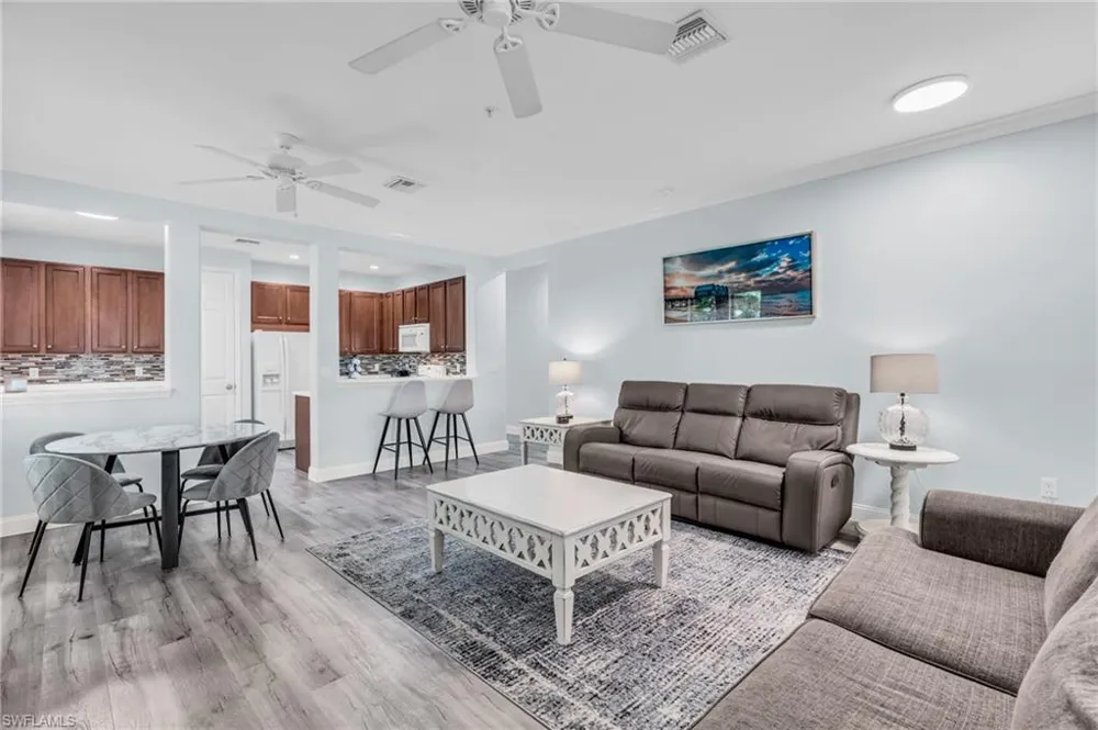 1391 Santiago Circle #902 Naples, FL 34113