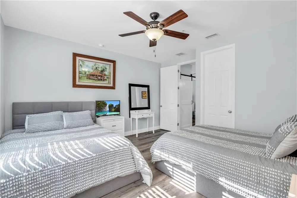 1391 Santiago Circle #902 Naples, FL 34113