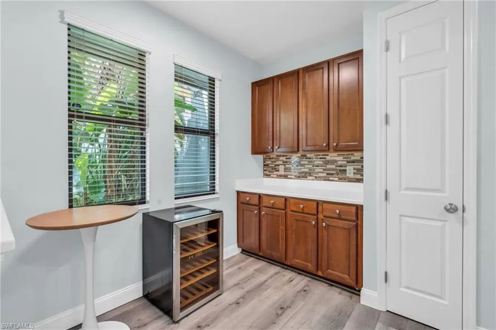 1391 Santiago Circle #902 Naples, FL 34113