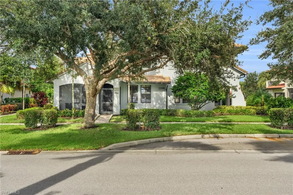 1391 Santiago Circle #902 Naples, FL 34113