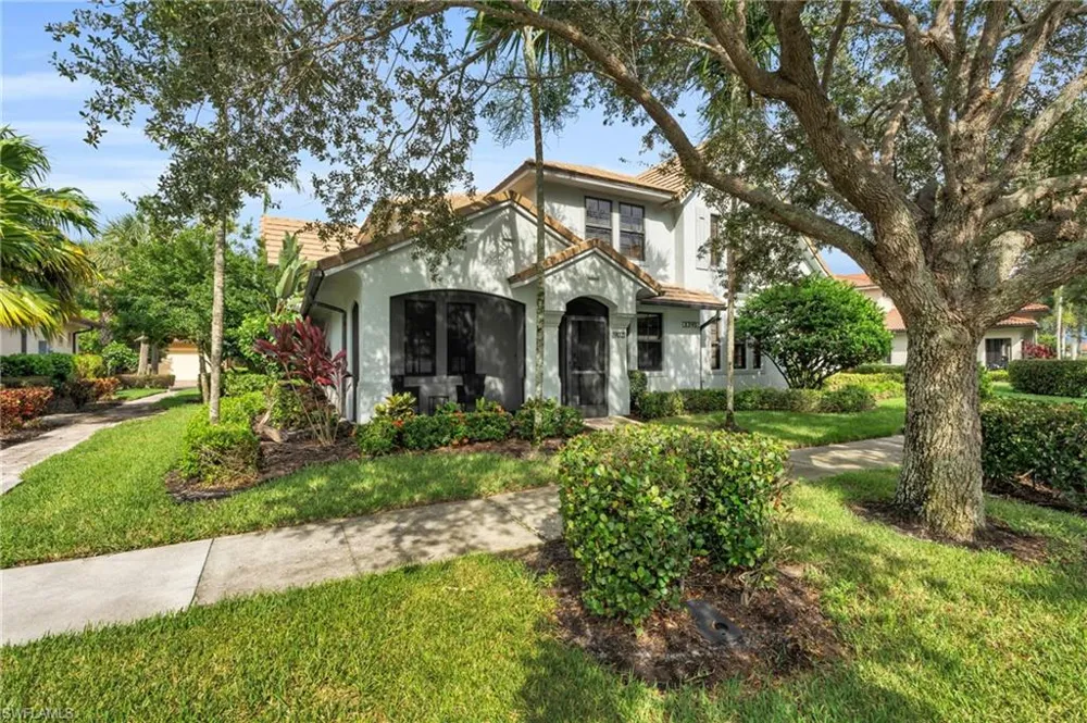 1391 Santiago Circle #902 Naples, FL 34113