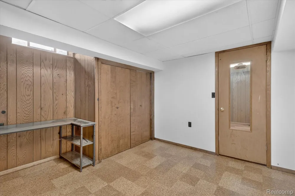 1910 Alton Circle Commerce Charter Township, MI 48390