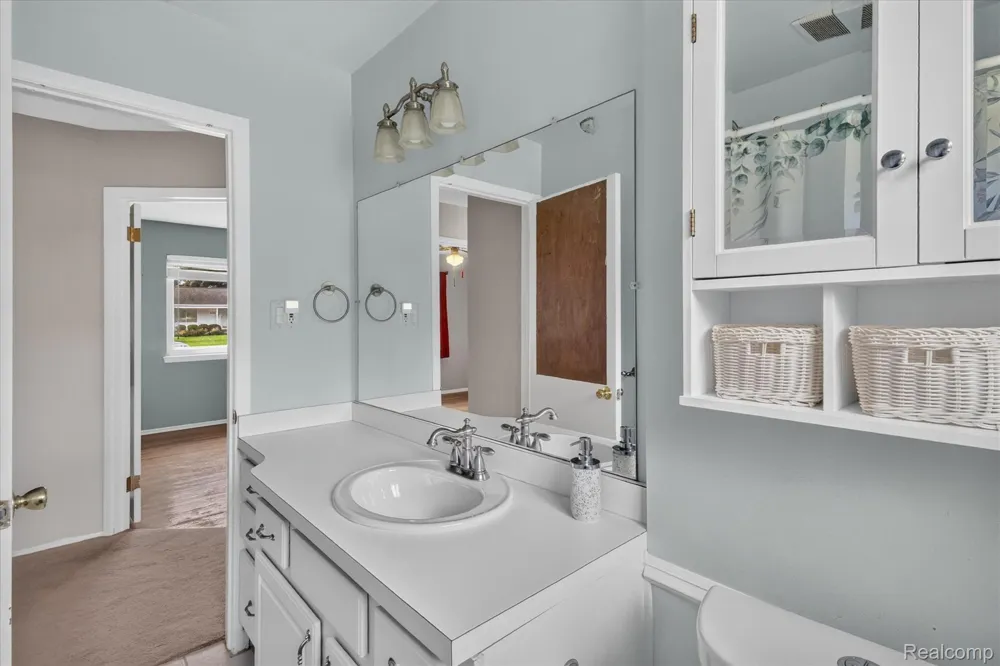 1910 Alton Circle Commerce Charter Township, MI 48390