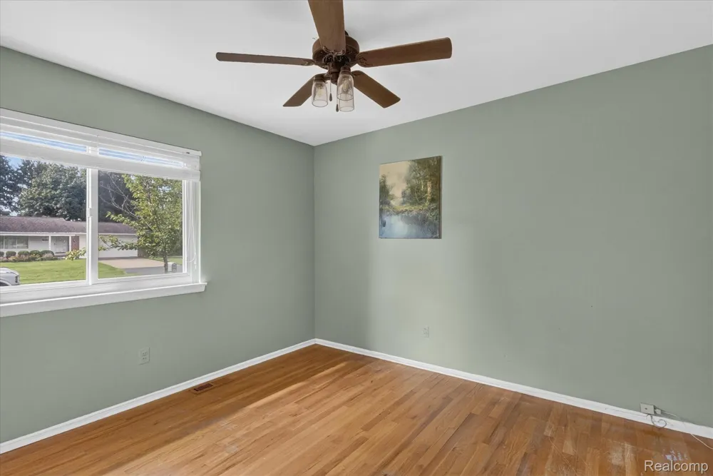 1910 Alton Circle Commerce Charter Township, MI 48390