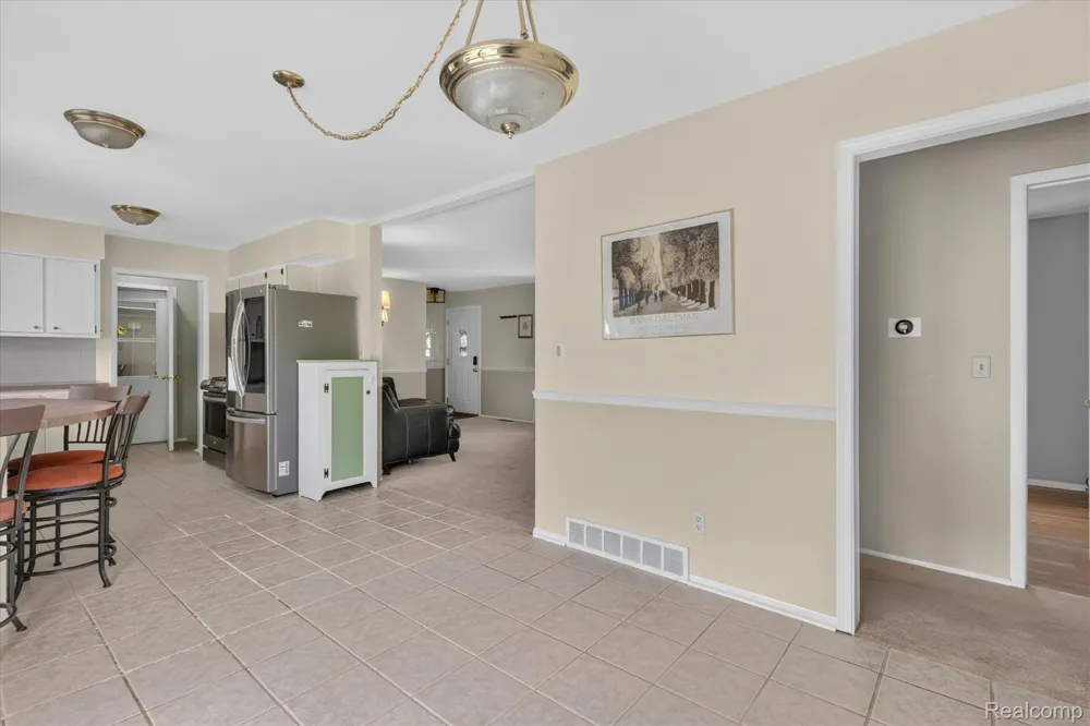 1910 Alton Circle Commerce Charter Township, MI 48390