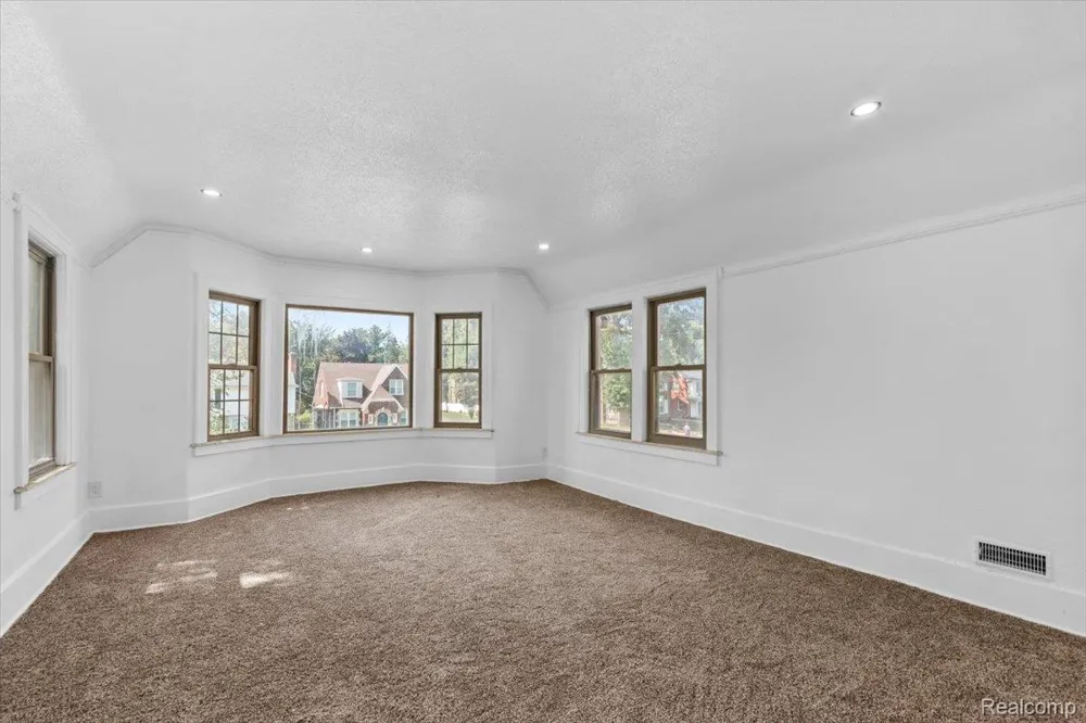 14048 Rosemont Avenue Detroit City, MI 48223