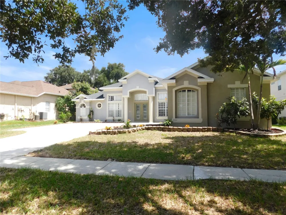 2412 BLUE STONE COURT Valrico, FL 33594