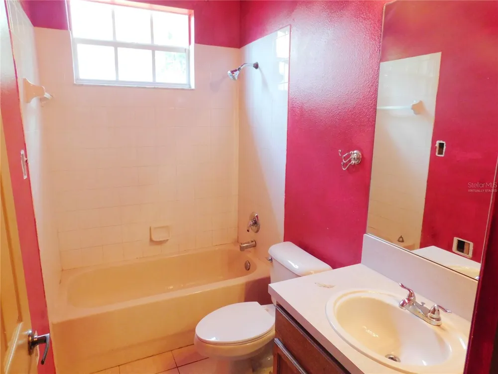 2412 BLUE STONE COURT Valrico, FL 33594