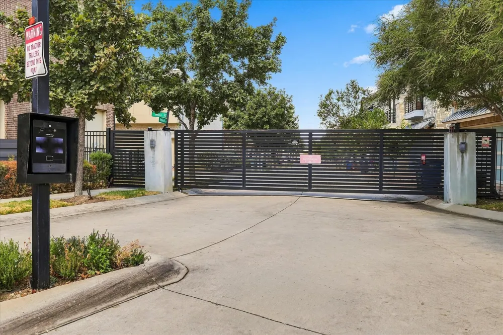 7846 Verona Place Dallas, TX 75231