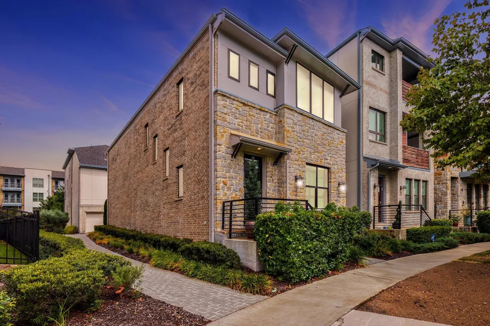 7846 Verona Place Dallas, TX 75231
