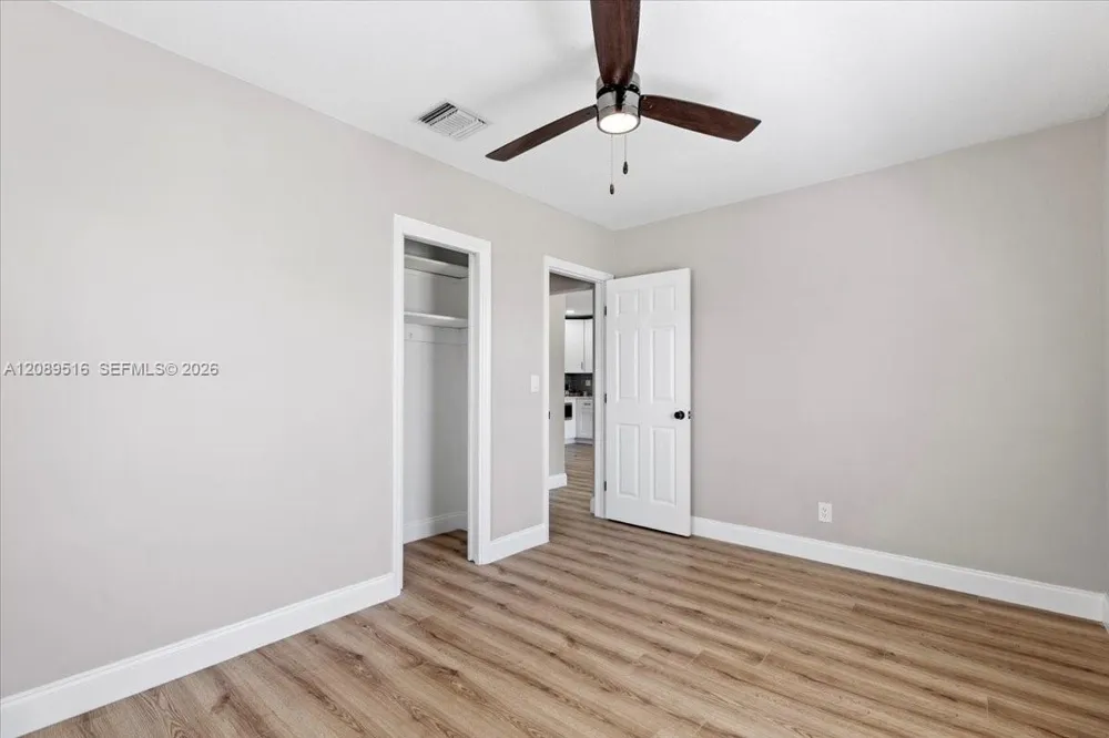 1227 Ocean Breeze Lake Worth, FL 33460
