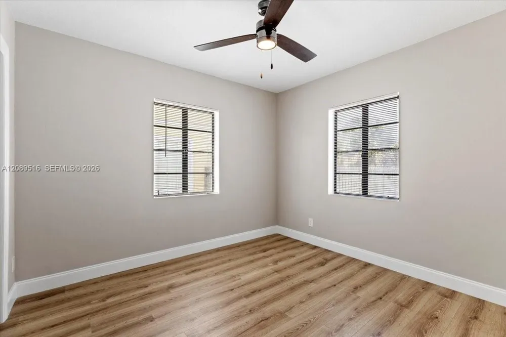 1227 Ocean Breeze Lake Worth, FL 33460