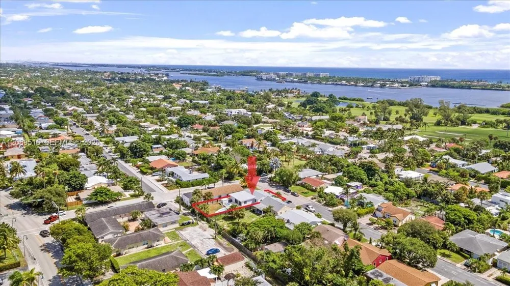 1227 Ocean Breeze Lake Worth, FL 33460