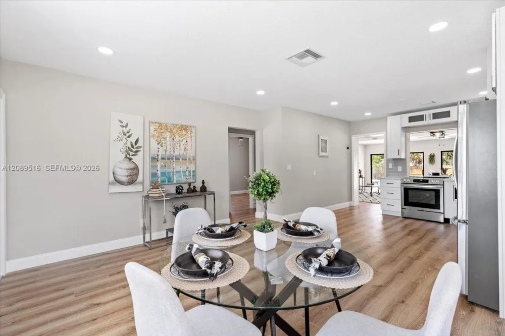 1227 Ocean Breeze Lake Worth, FL 33460