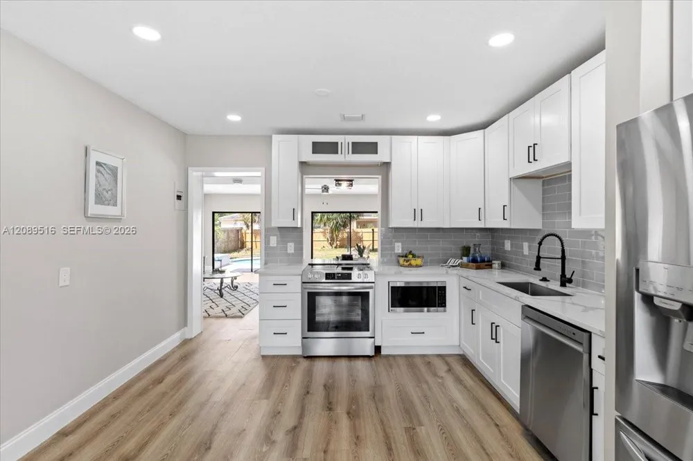 1227 Ocean Breeze Lake Worth, FL 33460