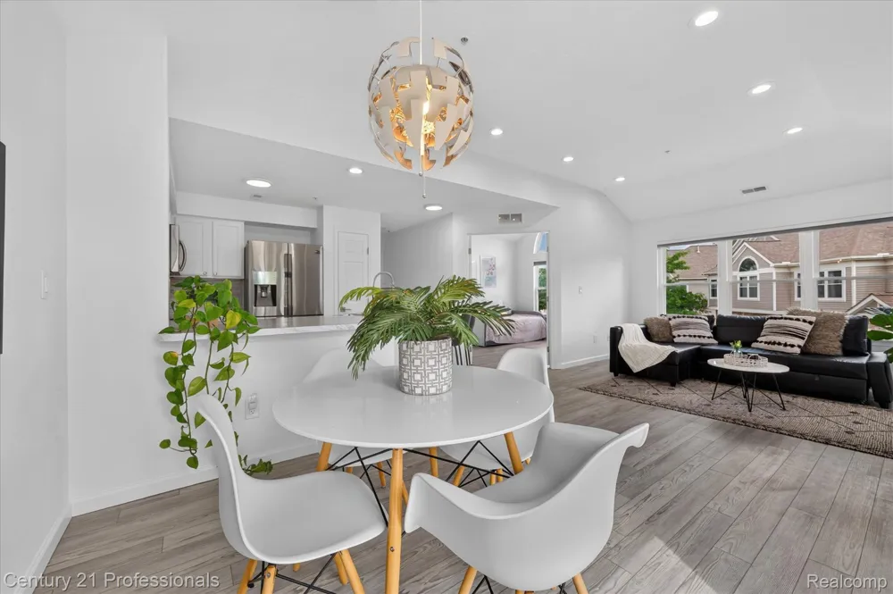 1737 Coburn Court Ann Arbor City, MI 48108