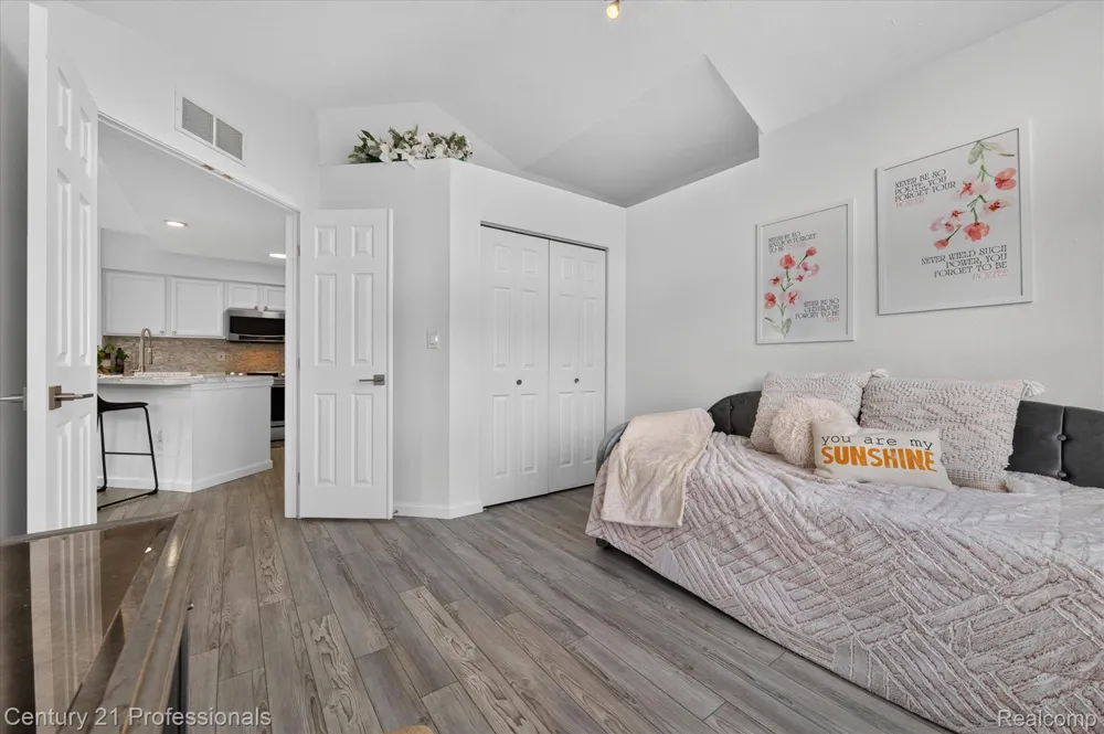 1737 Coburn Court Ann Arbor City, MI 48108