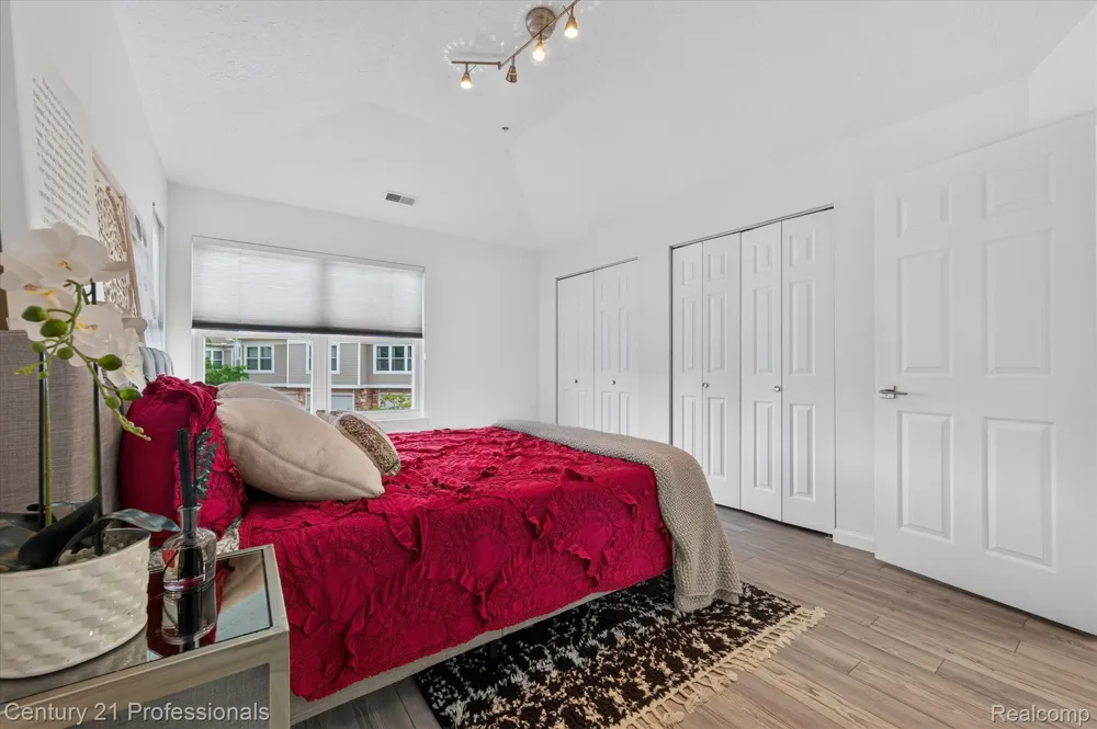1737 Coburn Court Ann Arbor City, MI 48108