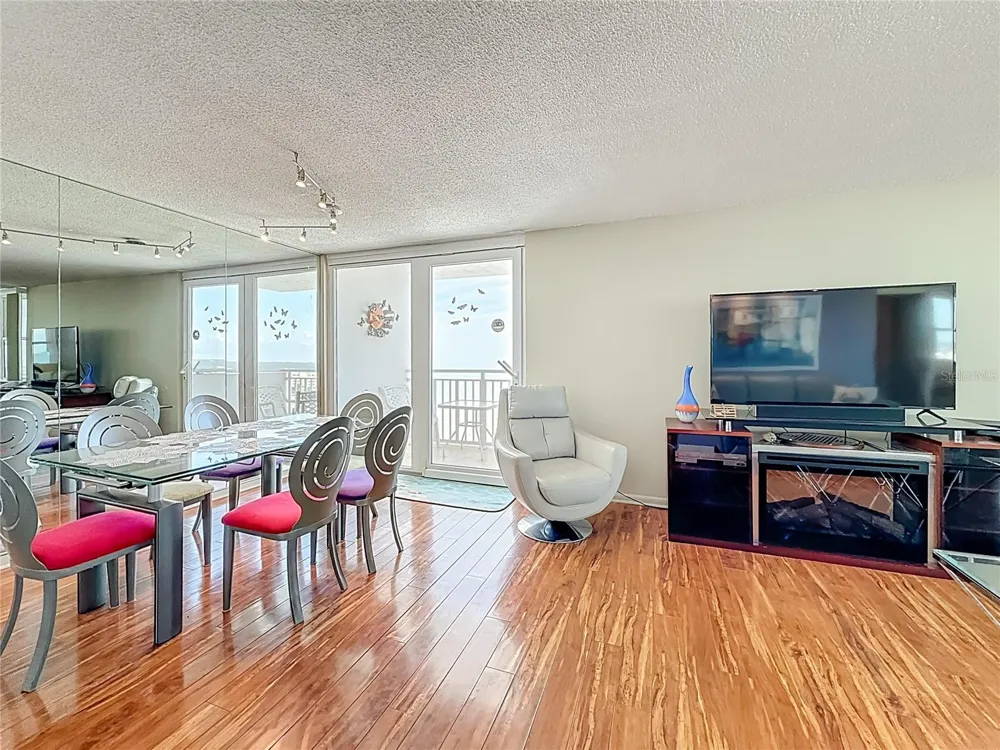17408 GULF BLVD #1302 Redington Shores, FL 33708