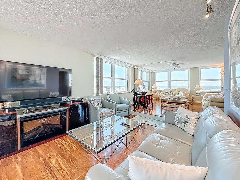 17408 GULF BLVD #1302 Redington Shores, FL 33708