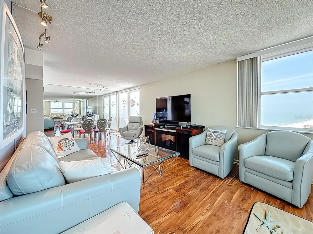 17408 GULF BLVD #1302 Redington Shores, FL 33708