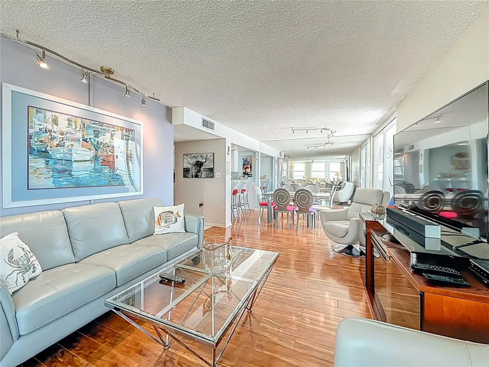 17408 GULF BLVD #1302 Redington Shores, FL 33708