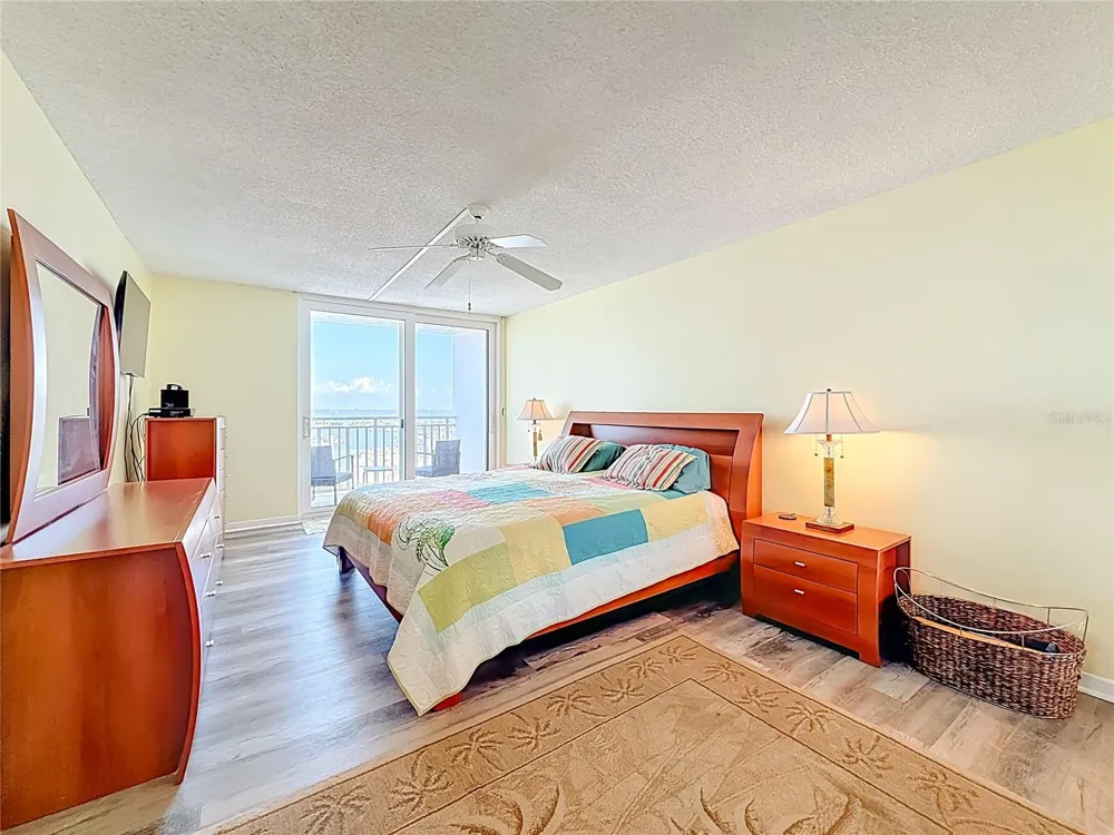 17408 GULF BLVD #1302 Redington Shores, FL 33708