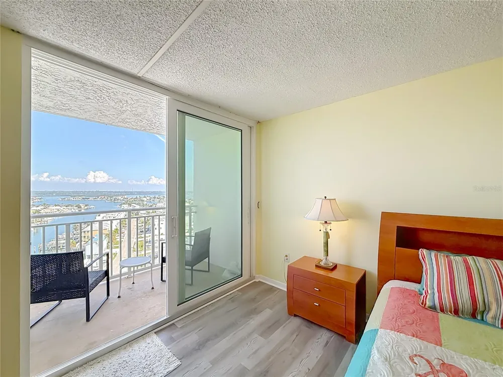 17408 GULF BLVD #1302 Redington Shores, FL 33708