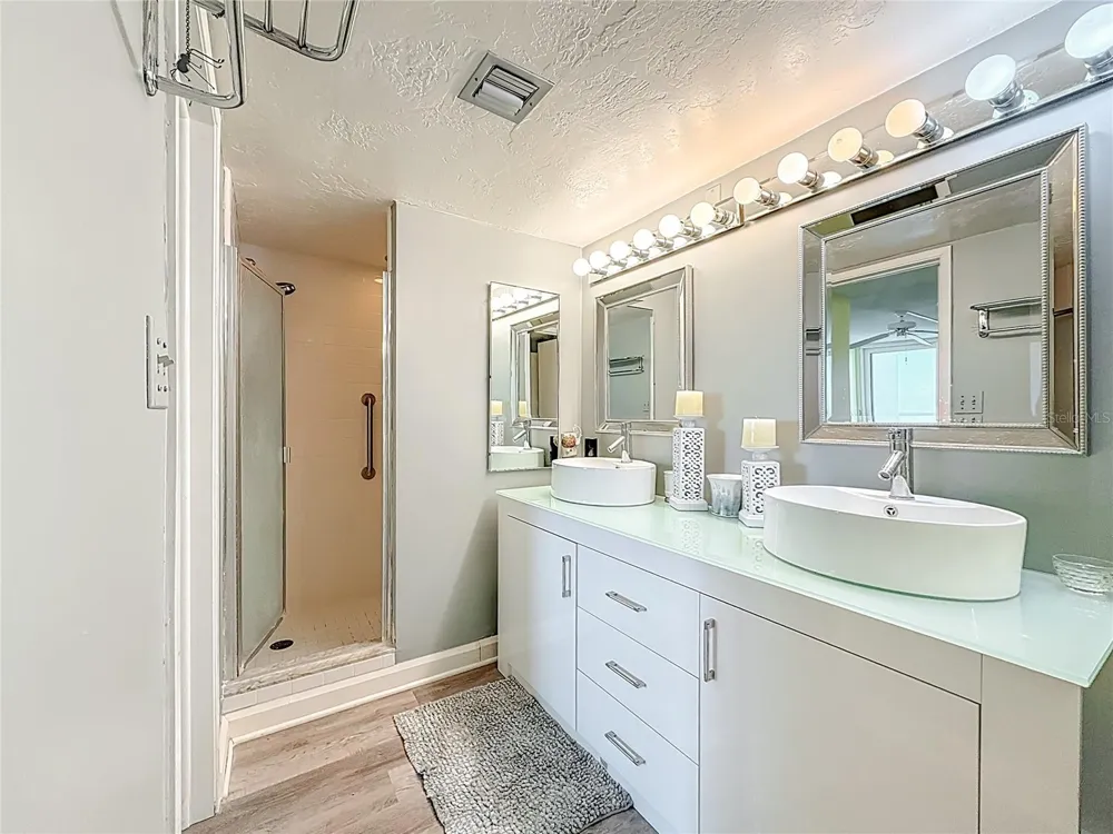 17408 GULF BLVD #1302 Redington Shores, FL 33708