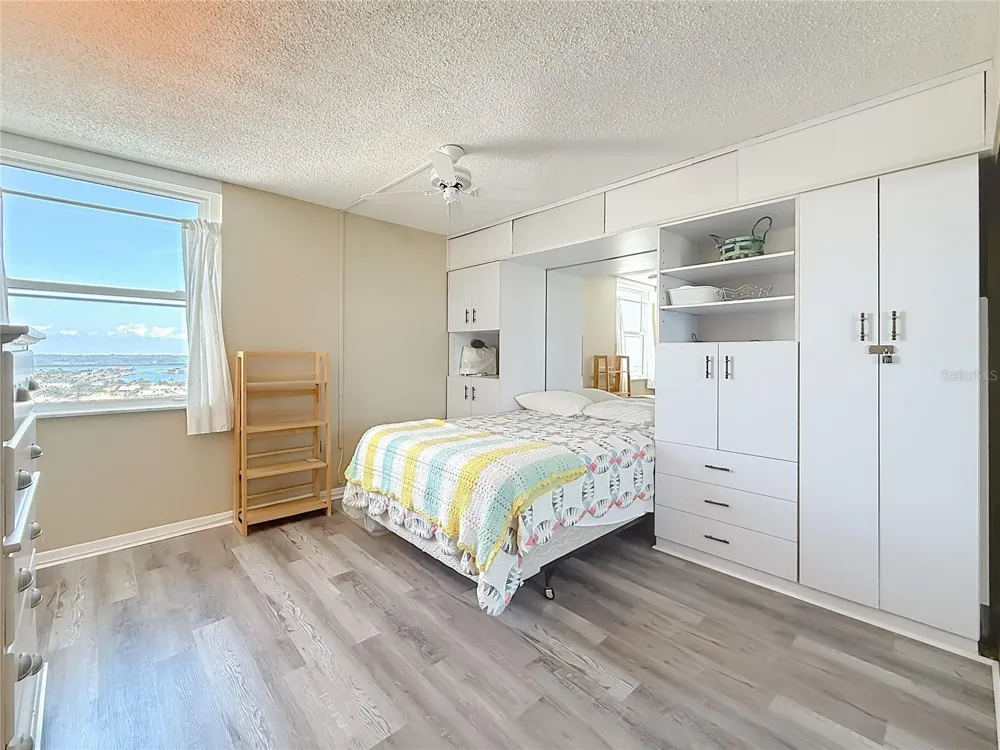 17408 GULF BLVD #1302 Redington Shores, FL 33708